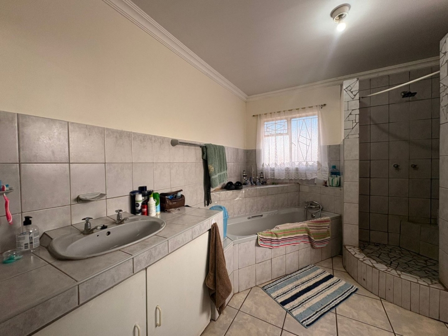 4 Bedroom Property for Sale in Meiringspark North West